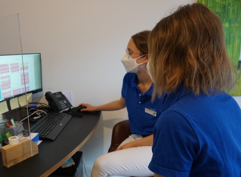 Anna Walkling bei der Besprechung